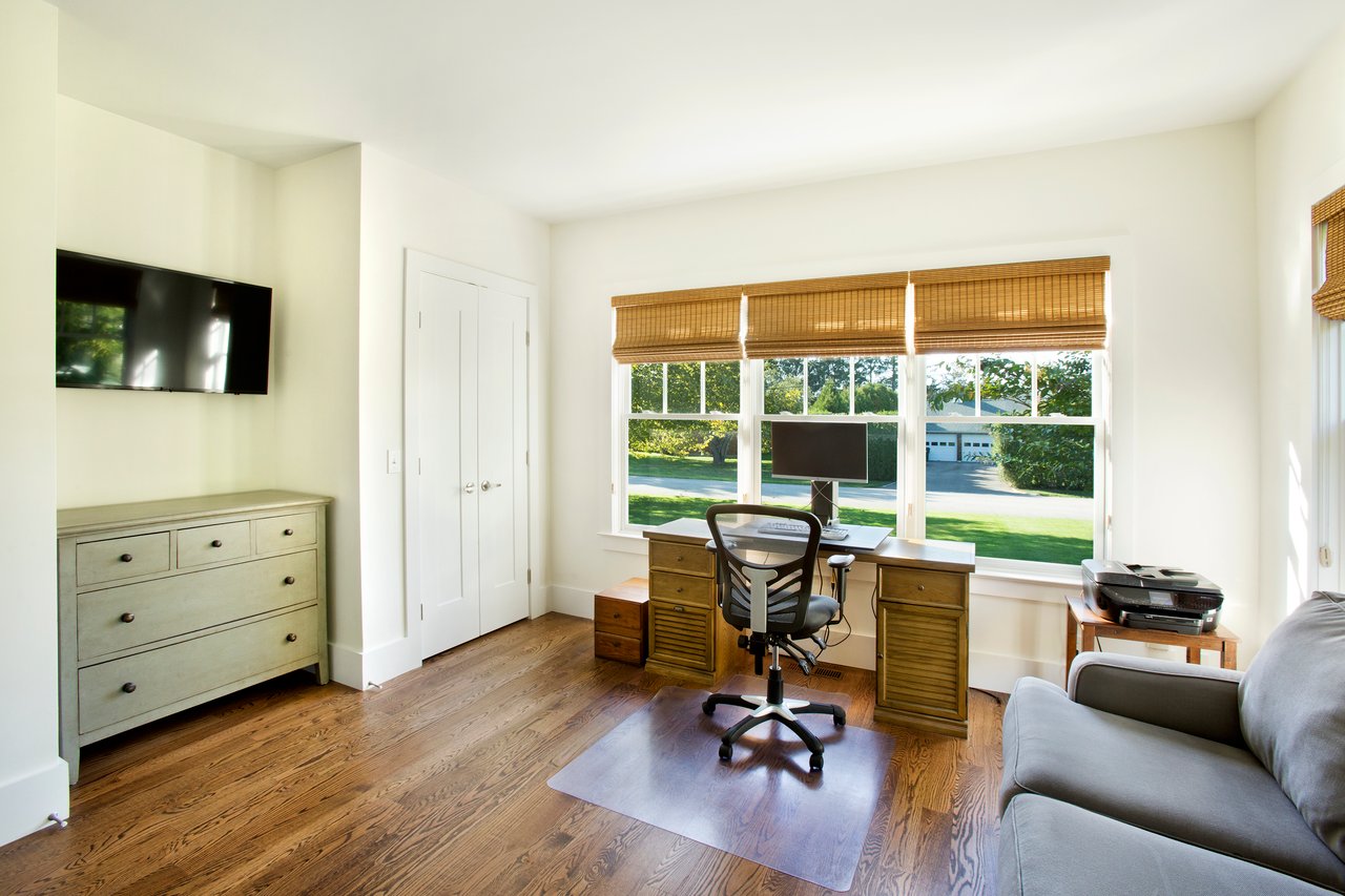 14 Underhill Drive, Southampton