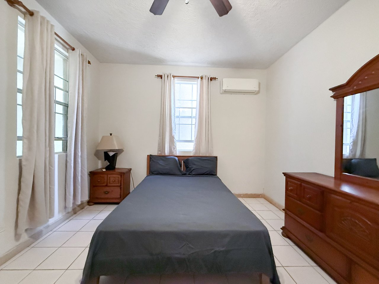 317 Paraquita Bay 2 Bedroom Apartment 