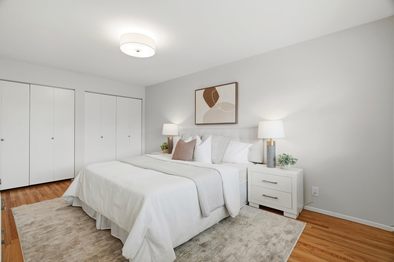 1554 Queenstown Court