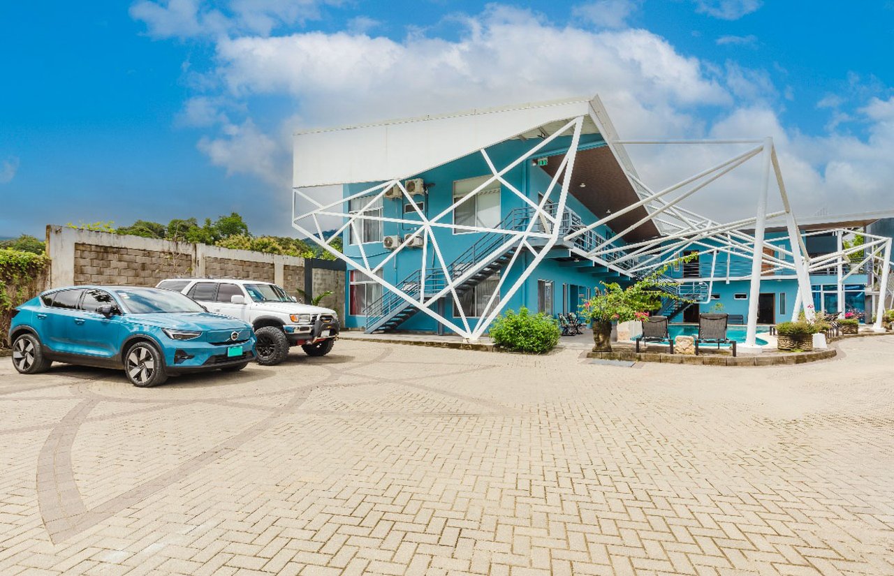 Resort-Hotel for Sale in Uvita – 12 Two-Bedroom Apartments & Pool