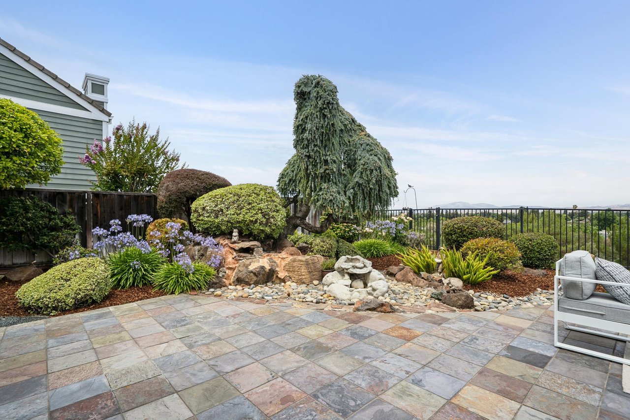 5075 Monaco Dr.