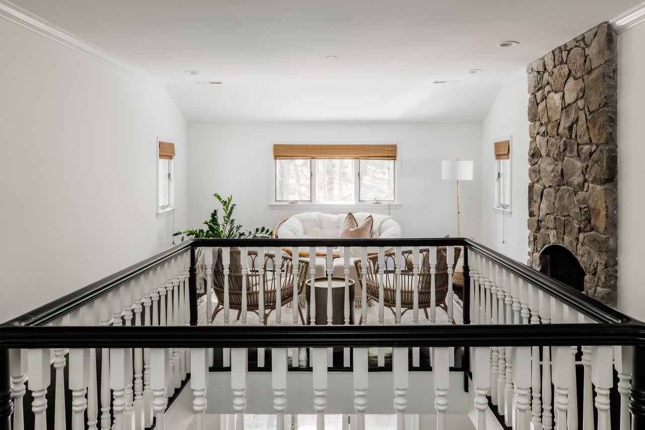 9200 Holly Oak Drive