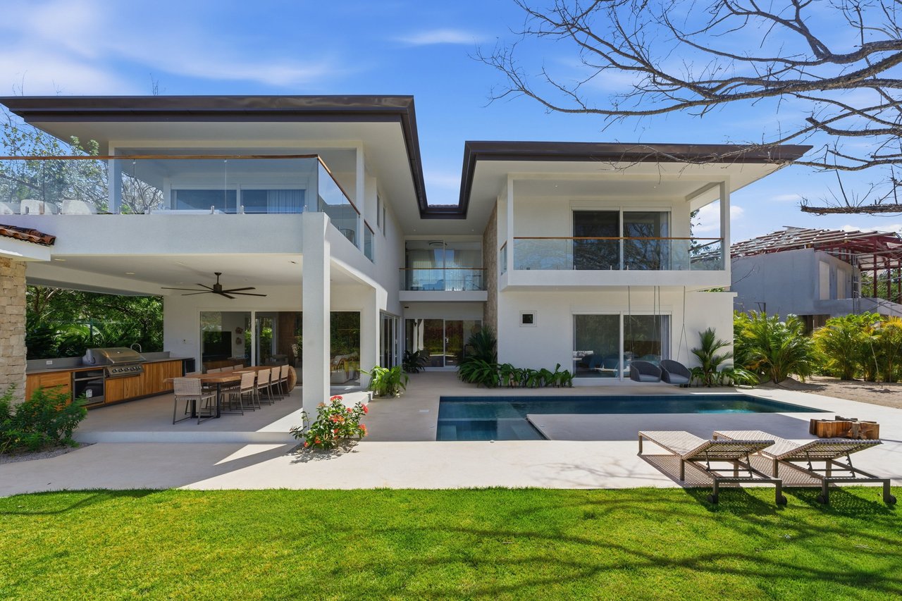 Casa Estrella de Mar | Luxury 5-Bedroom Beachside Home for Sale in Las Golondrinas, Hacienda Pinilla