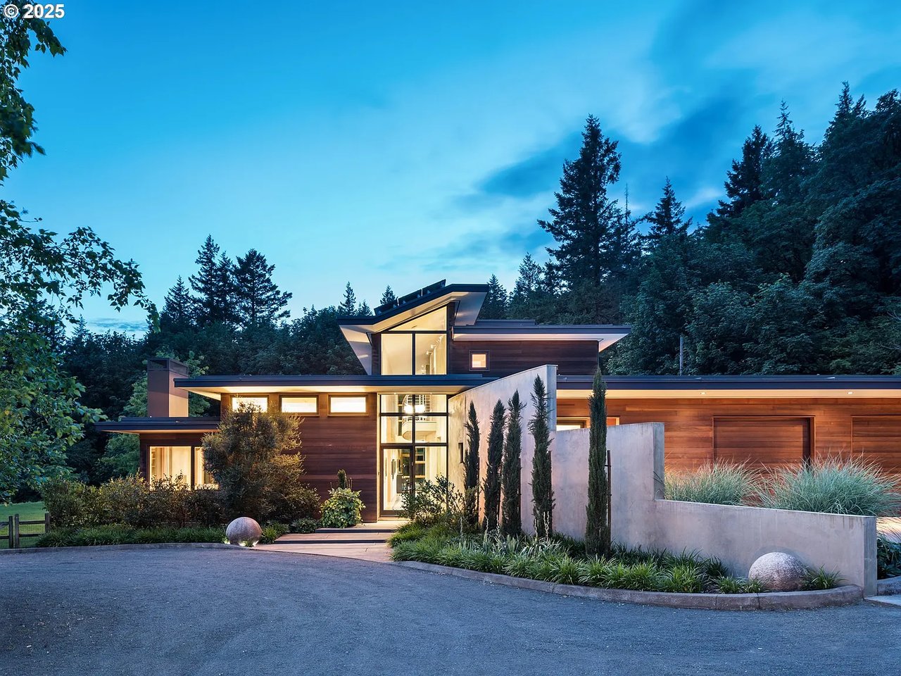 448 NW Skyline Blvd