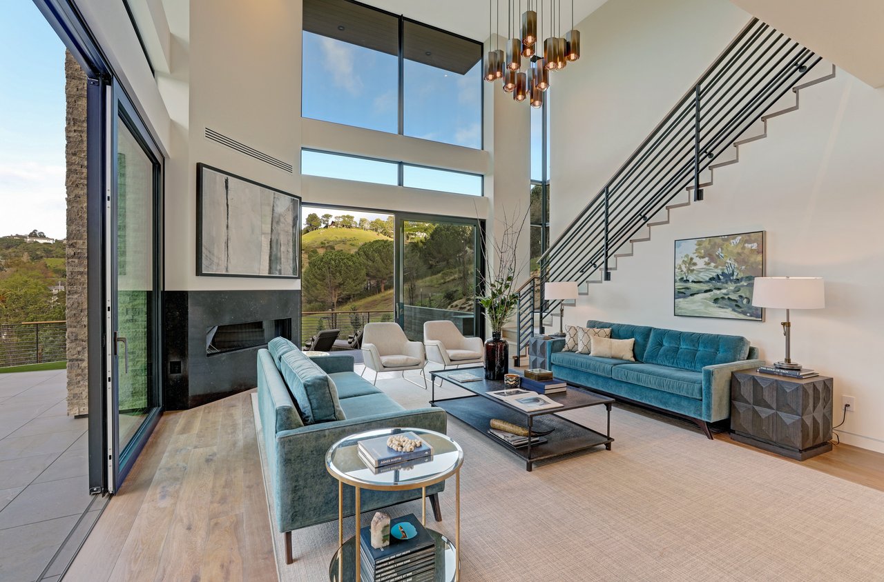 Modern Luxury - Completed in 2020