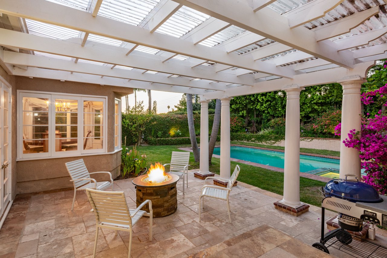 Just Listed: Island View Retreat with Resort-Style Amenities