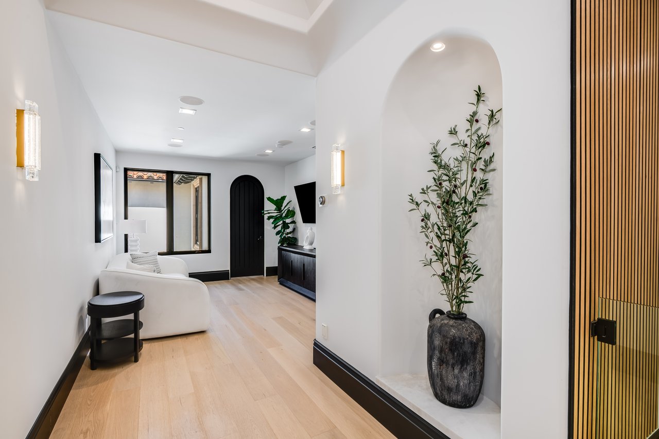 25201 Prado Del Misterio