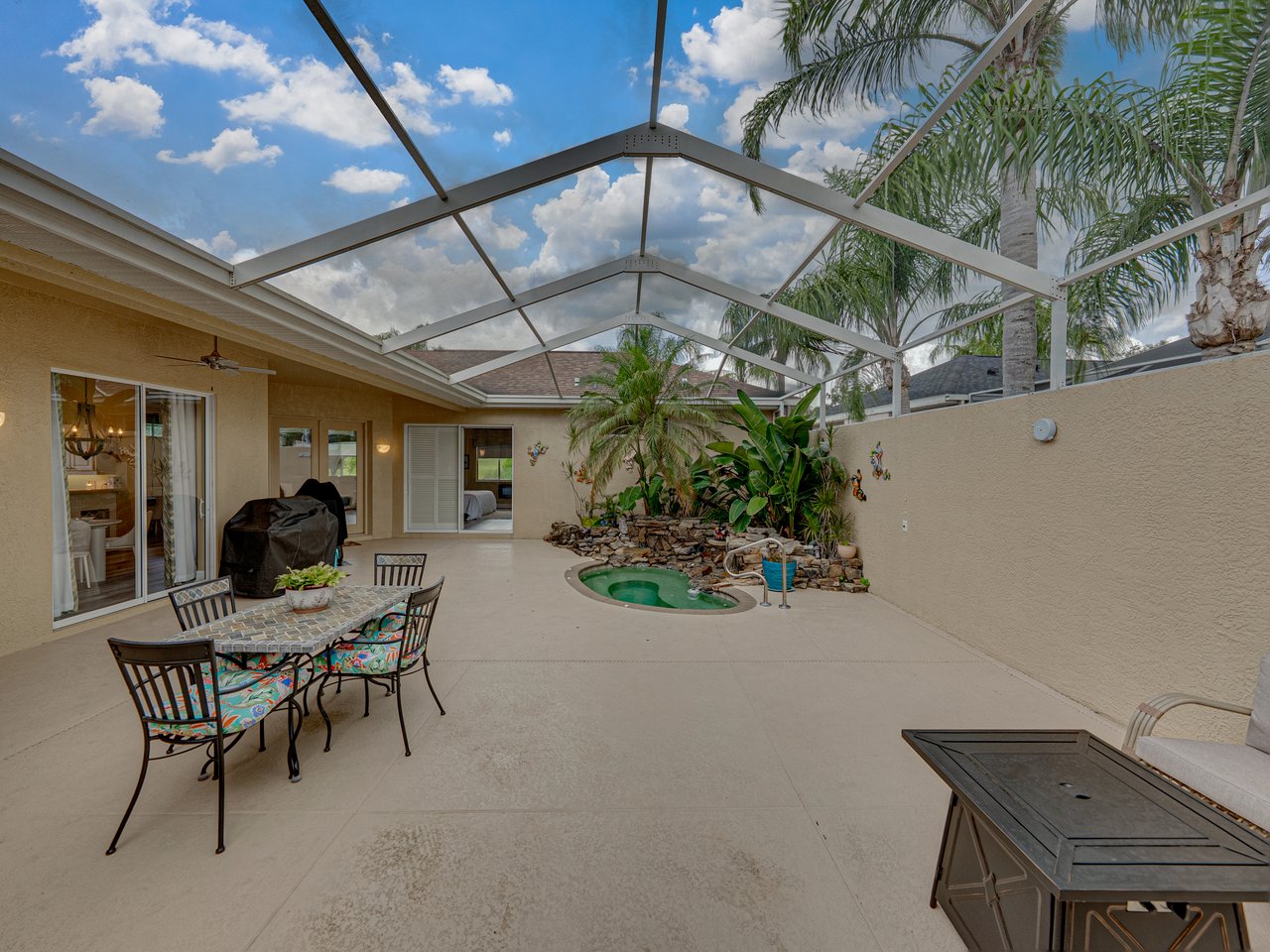 12413 WOODLANDS CIR