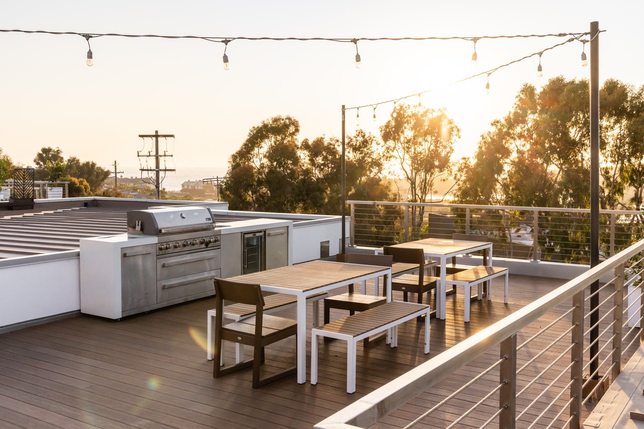  Downtown Carlsbad Coastal Residence 