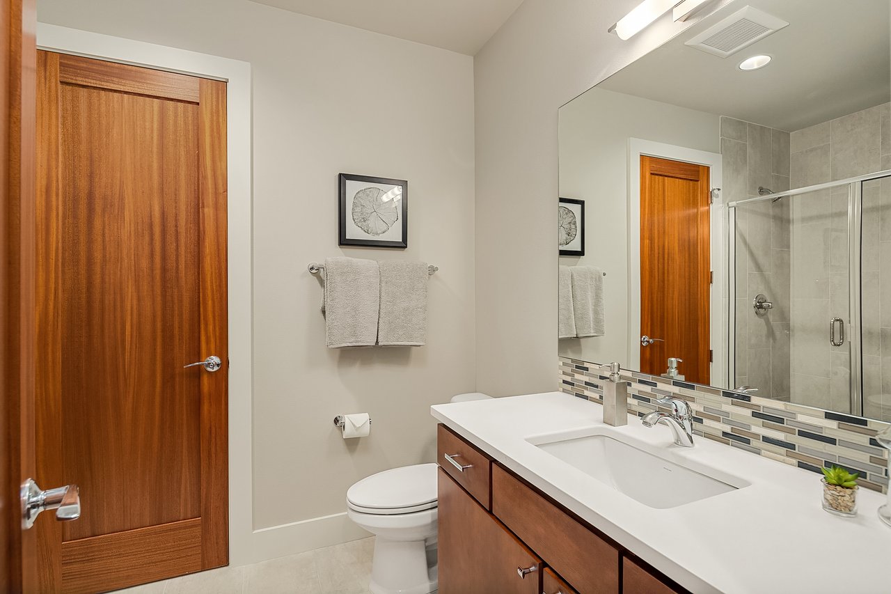 4605 Lake Washington Blvd NE #201