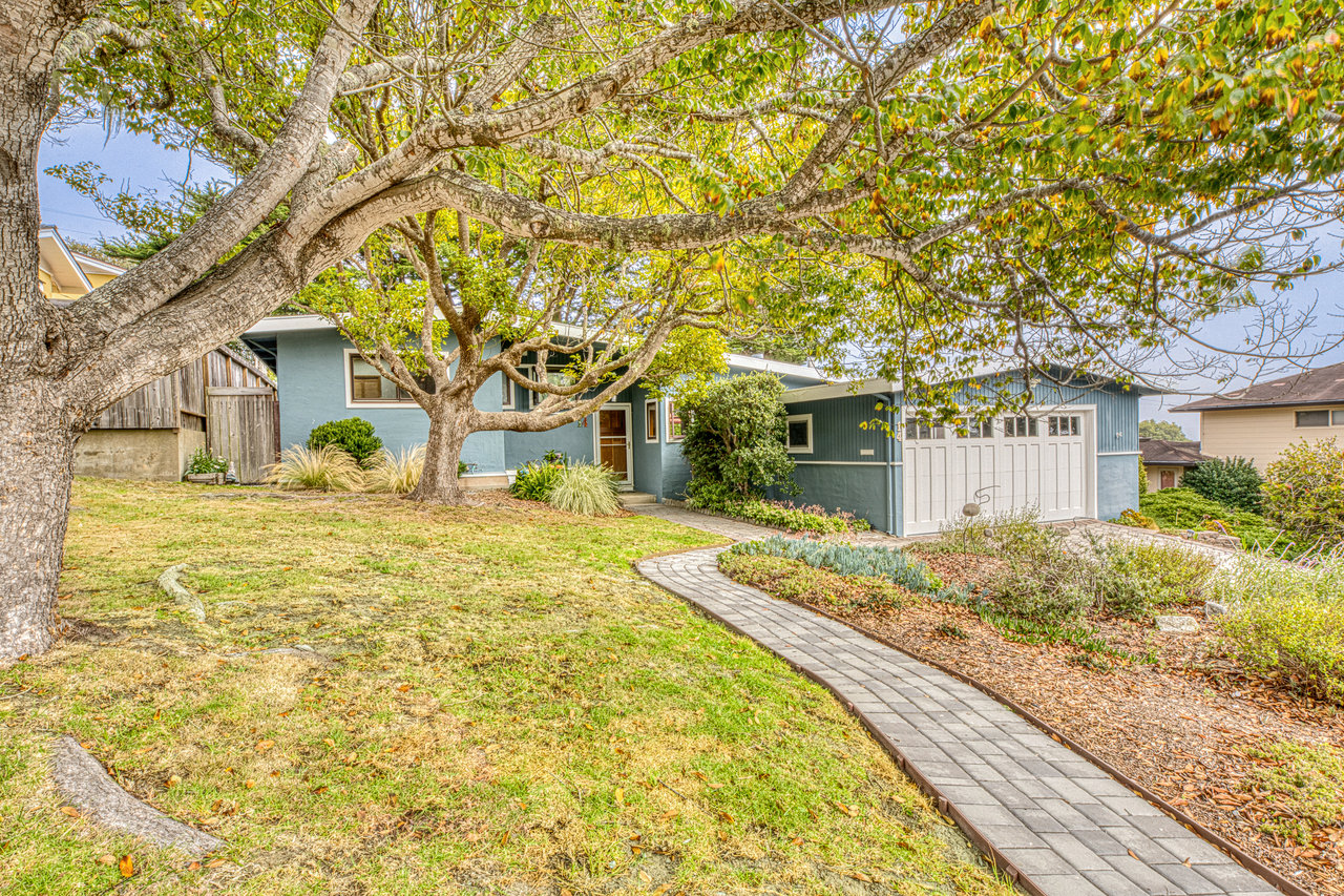 14 Shady Ln  Monterey