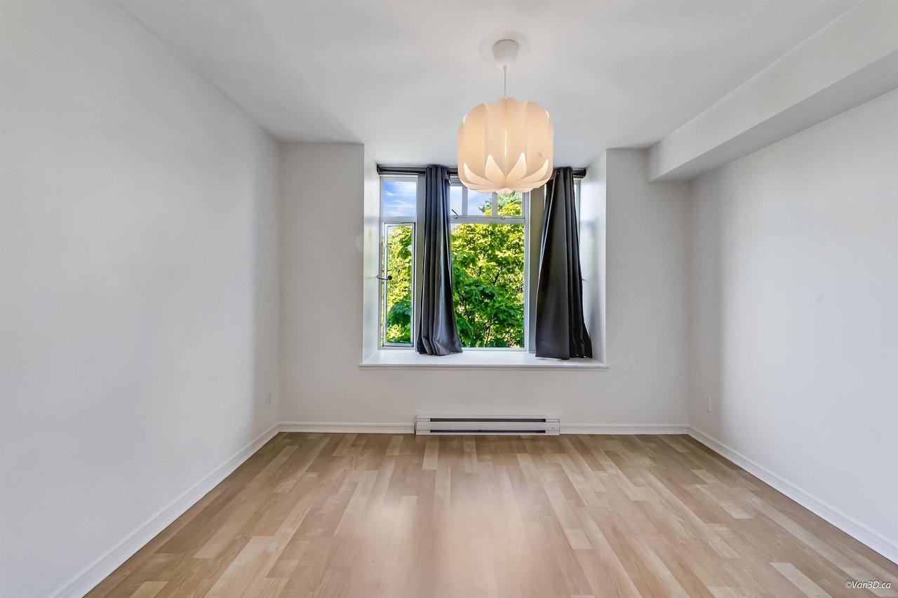 303-3727 W 10th Avenue, Vancouver