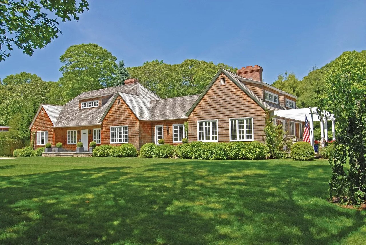 6 Foxcroft Ln
