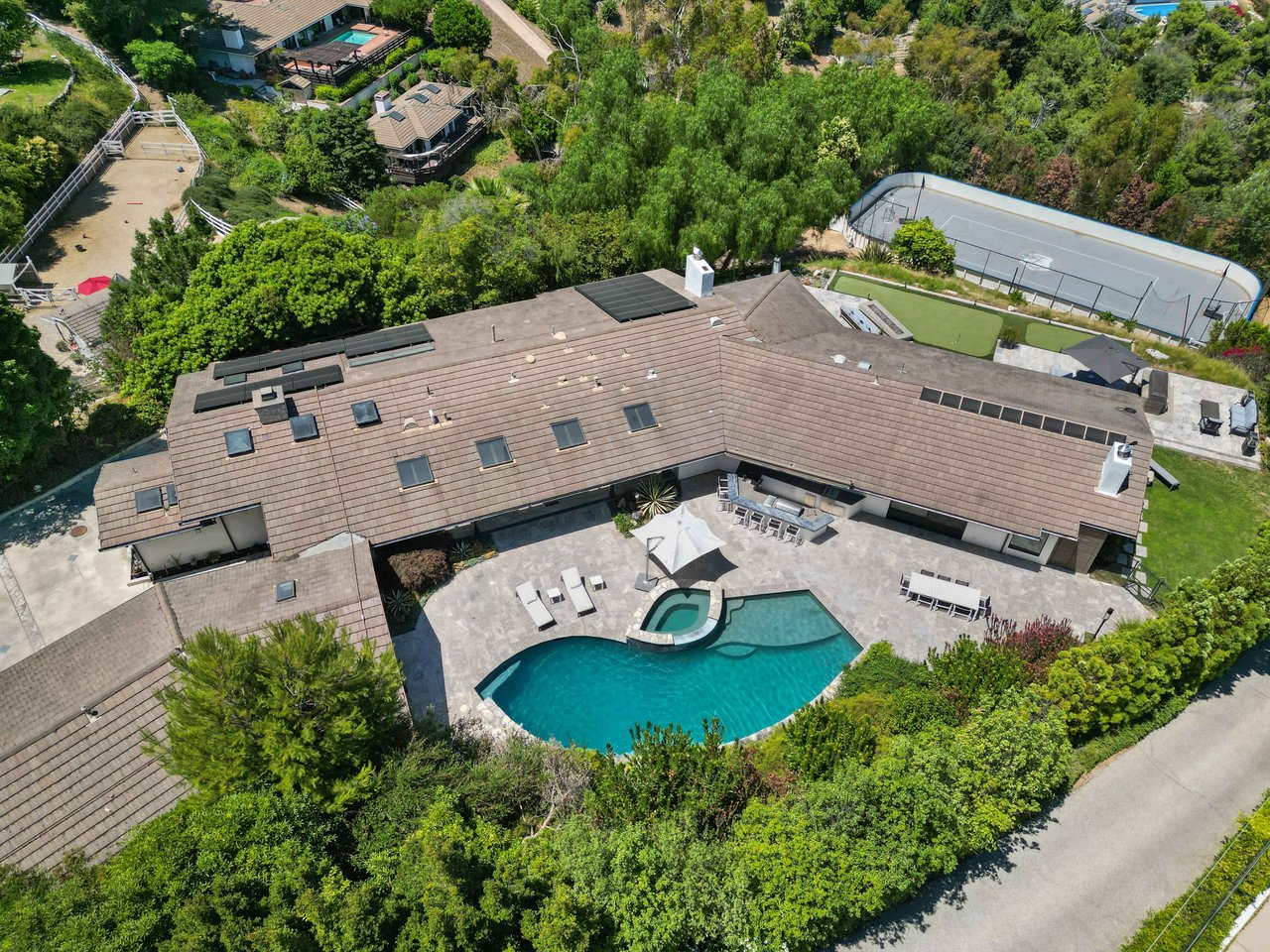 4 Buckboard Ln, Rolling Hills, CA 90274