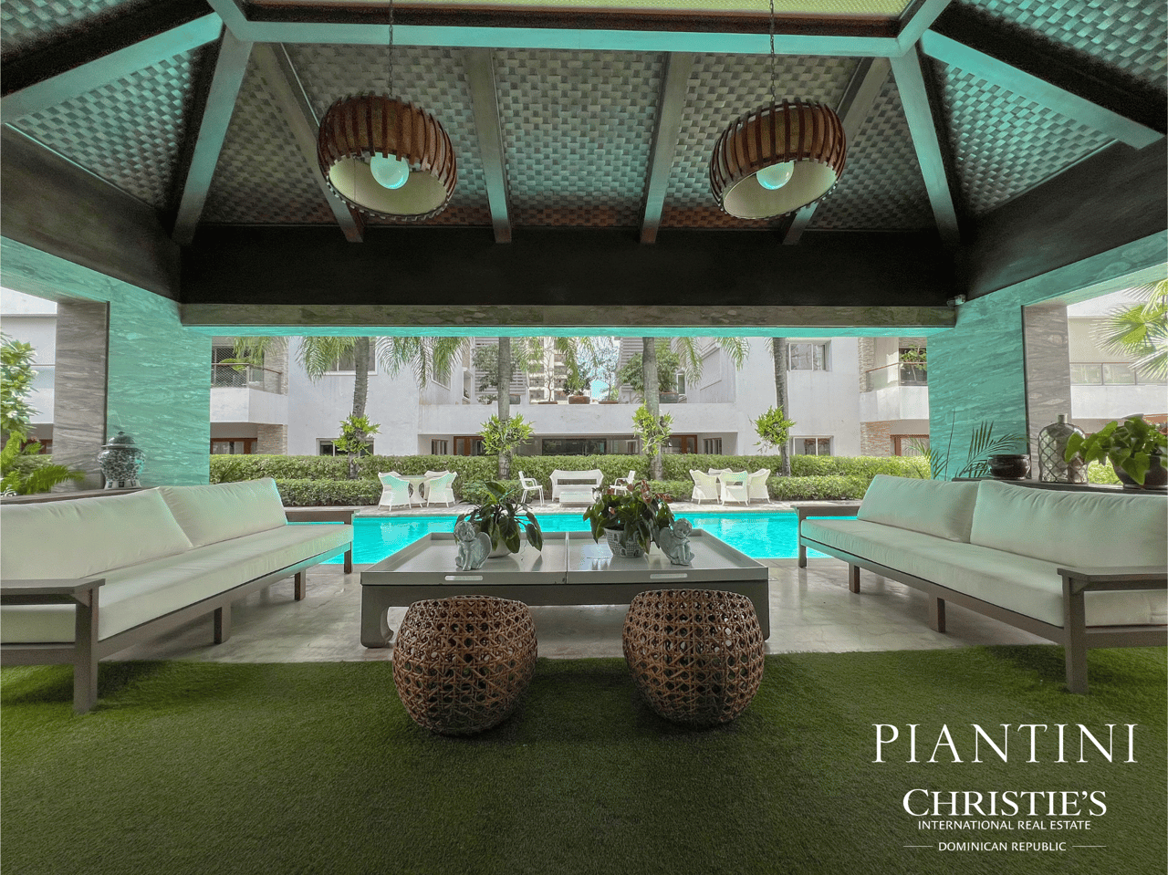 The Grand Penthouse, Ensanche Piantini