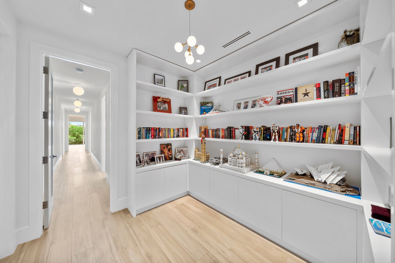 180 Cape Florida Drive