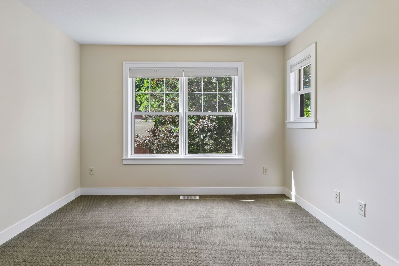 Lake Minnetonka Living: Beautiful Lakeshore Home Now Available for Rent in Orono