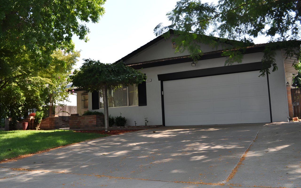 Home for Sale in College Greens - 8352 Marina Greens Sacramento, Ca 95826