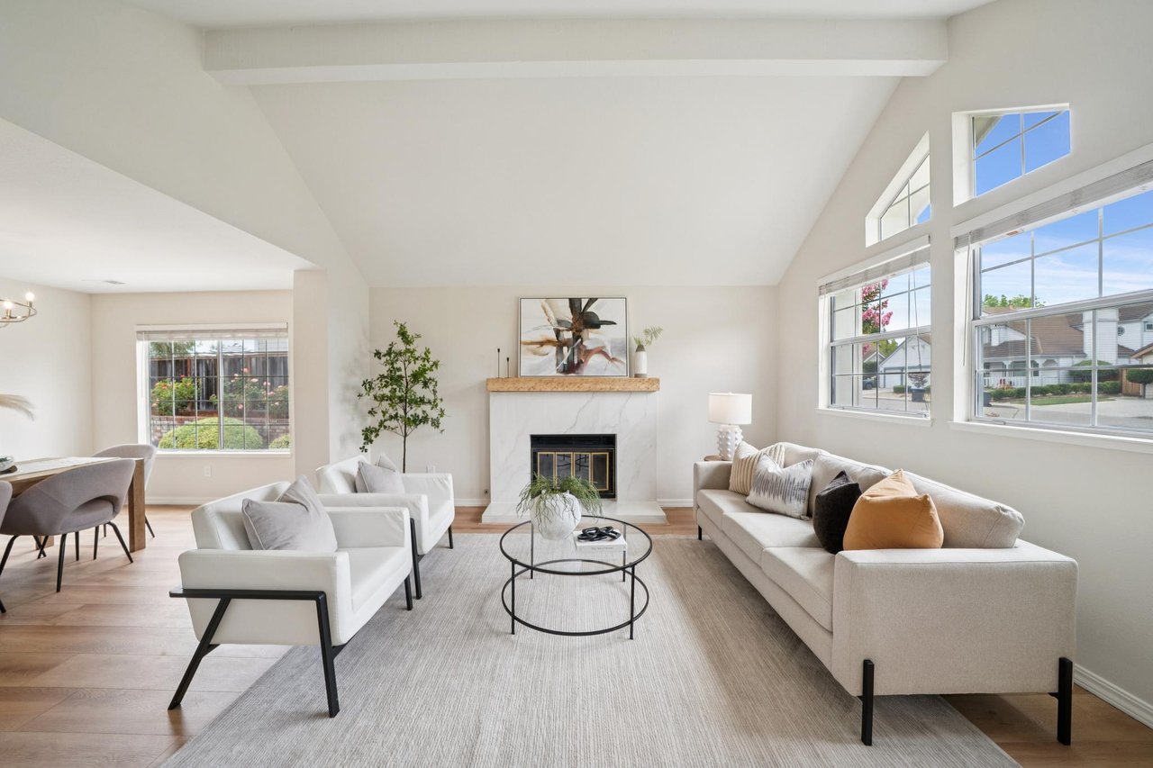 5075 Monaco Dr.