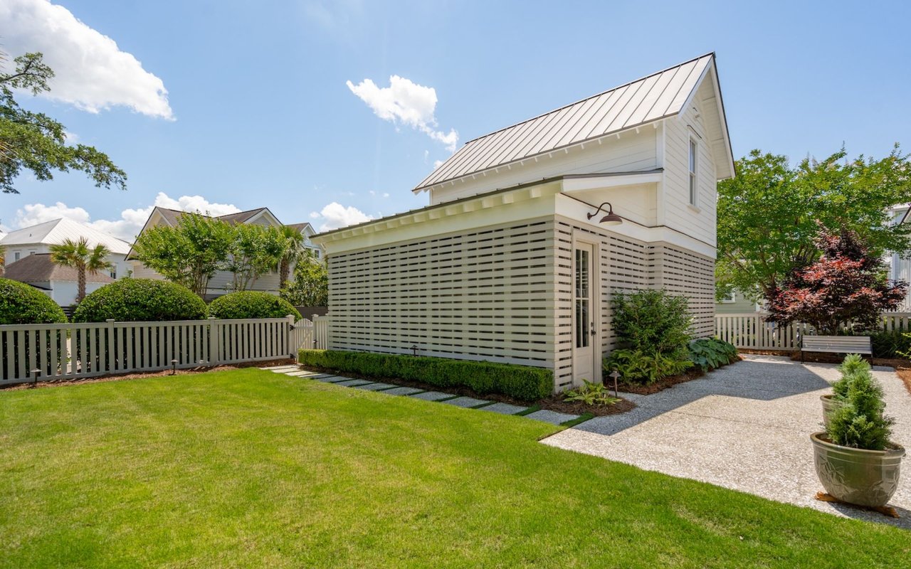 For Sale – Homes with a Detached Frog