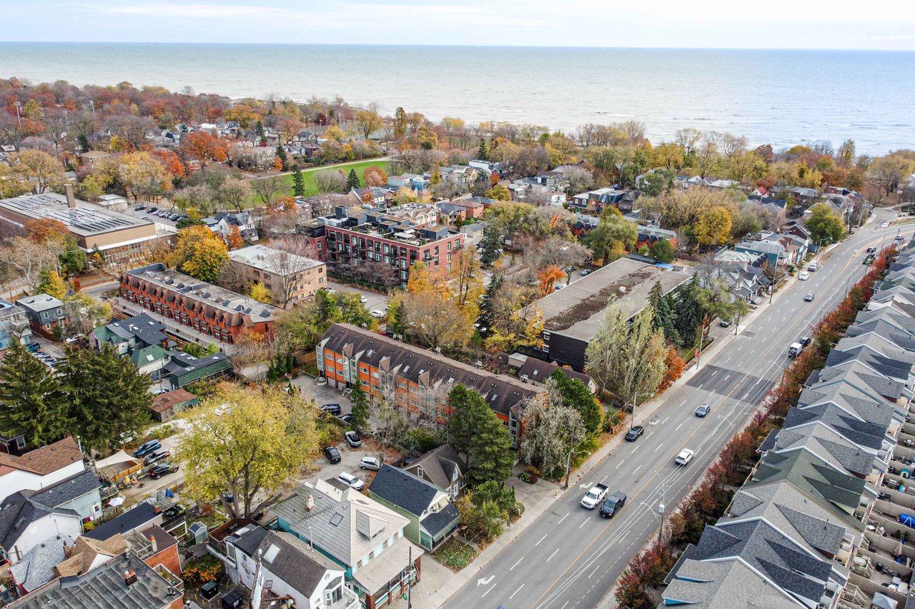 155 Woodbine Ave #5, Toronto