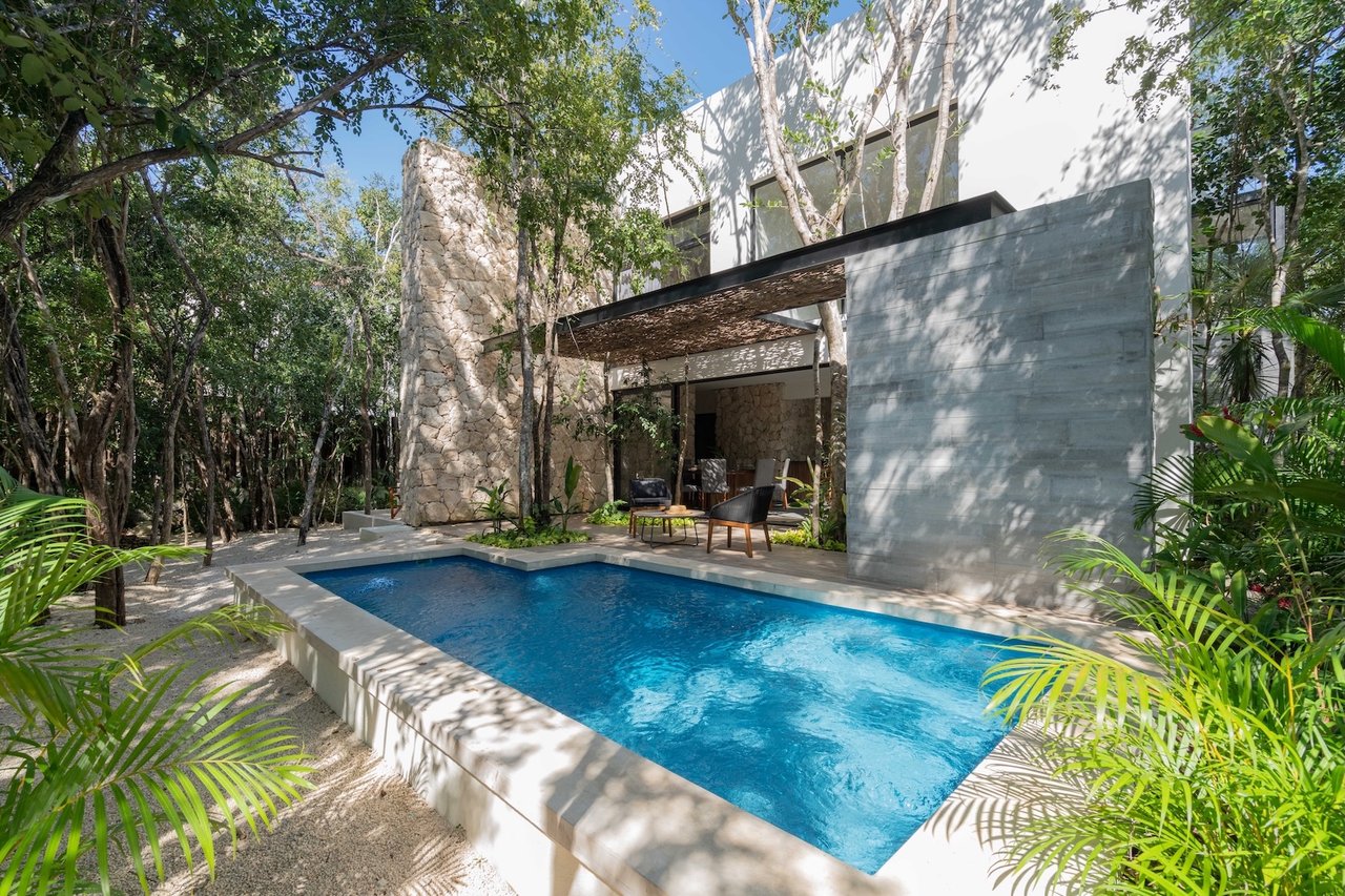 Villa 2  | Beautiful 4 Bedroom with Large Pool in 12 O’Clock Tulum
