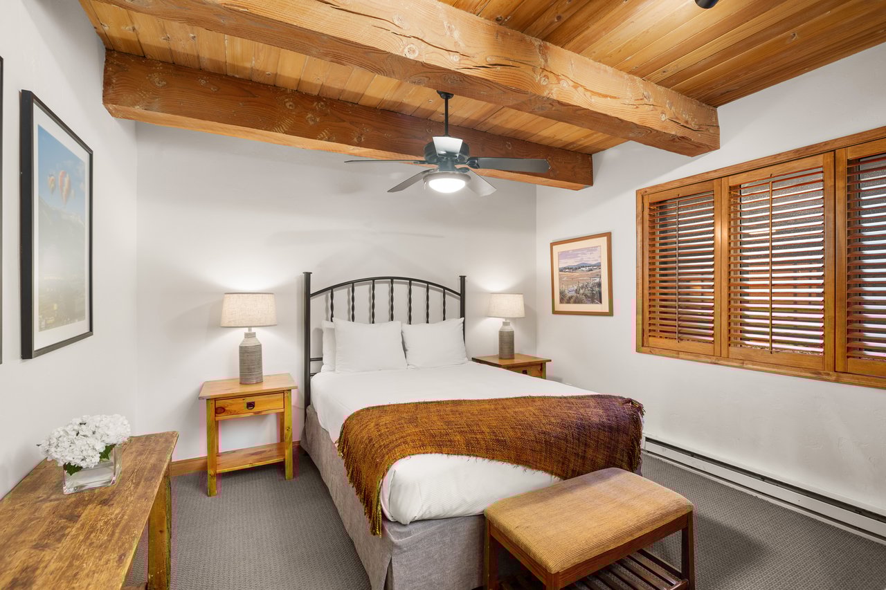 Luxury Riverfront Rental