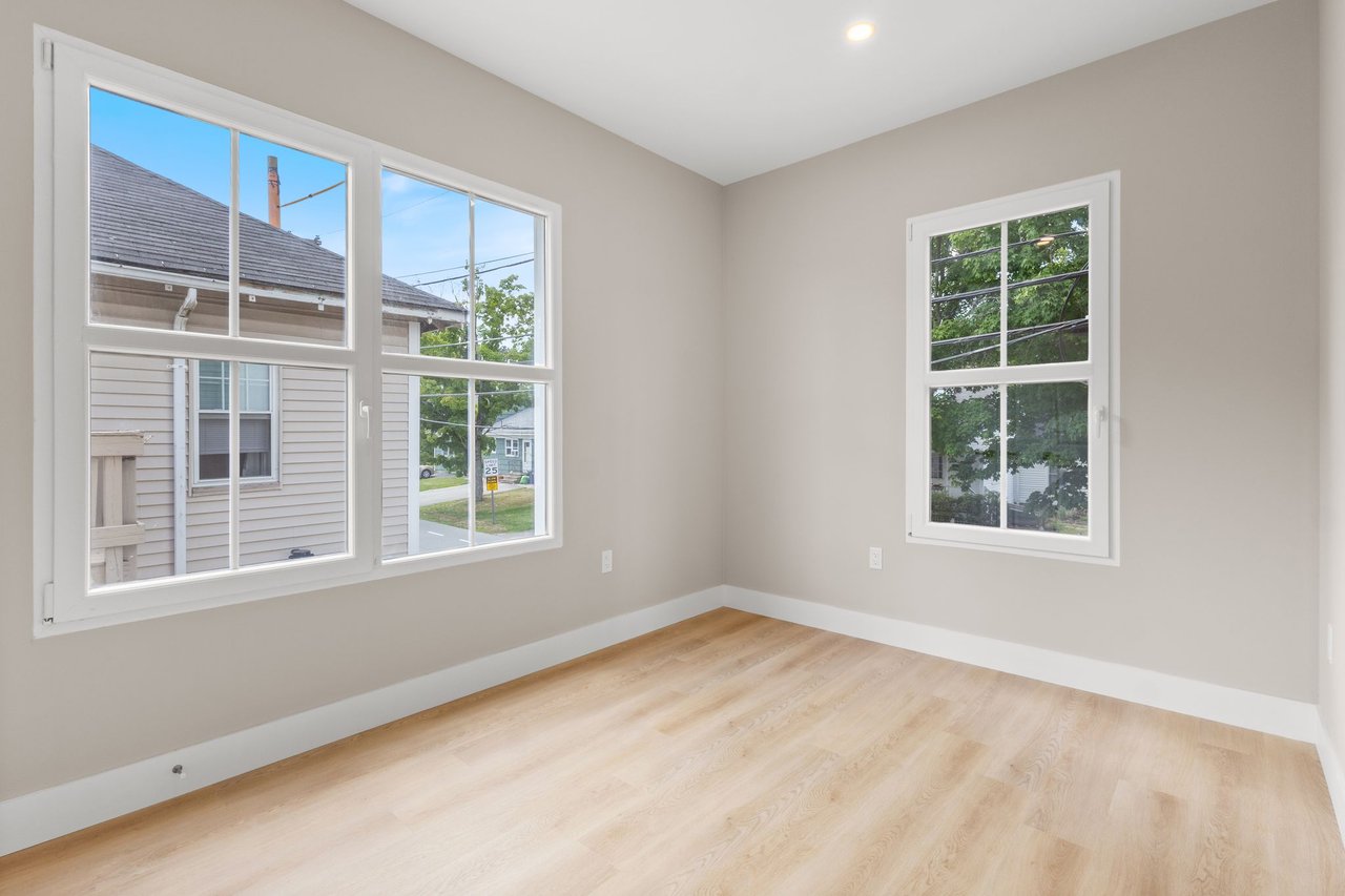 298 Main Street, 2G