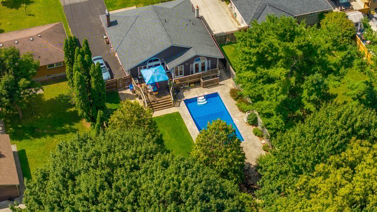 Once of a kind home in Byron 
