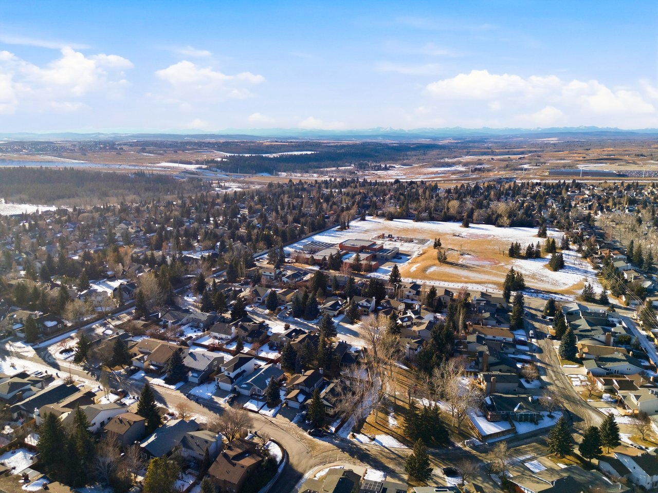 88 Woodfield Crescent SW