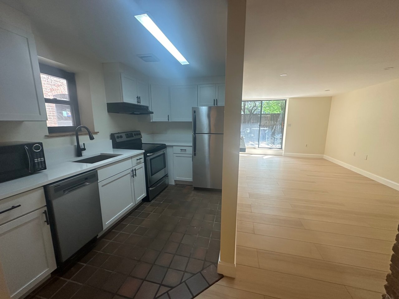84 Gainsborough St., #006W (Fenway) 1 bed / 1 Bath