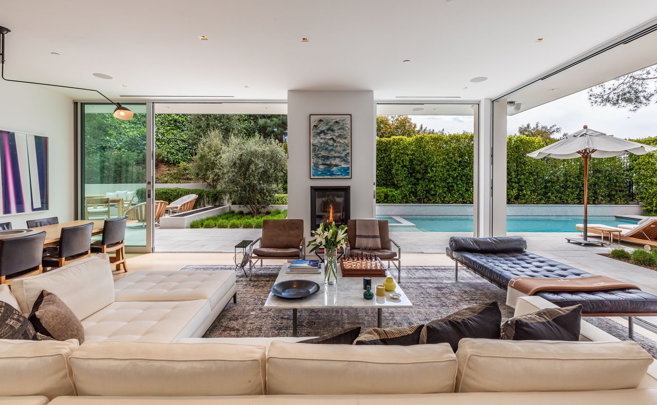 9011 Alto Cedro Dr, Beverly Hills