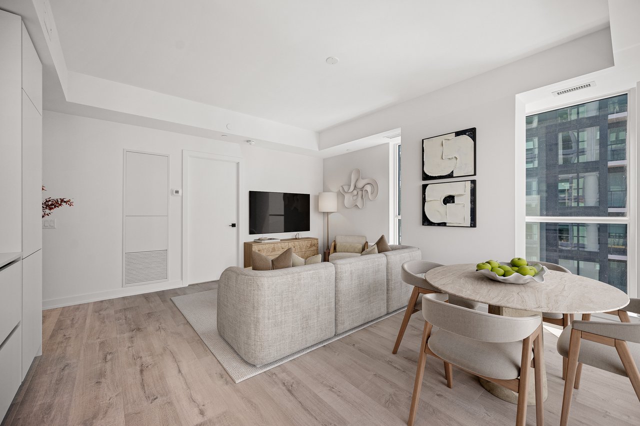 327 King Street W 3905, Toronto C01 Unit: 3905