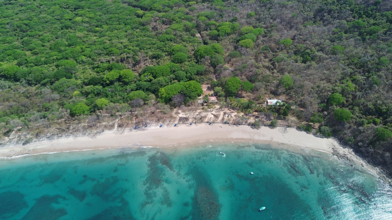 Casa Rosada Lomas de Conchal - Playa Puerto Viejo