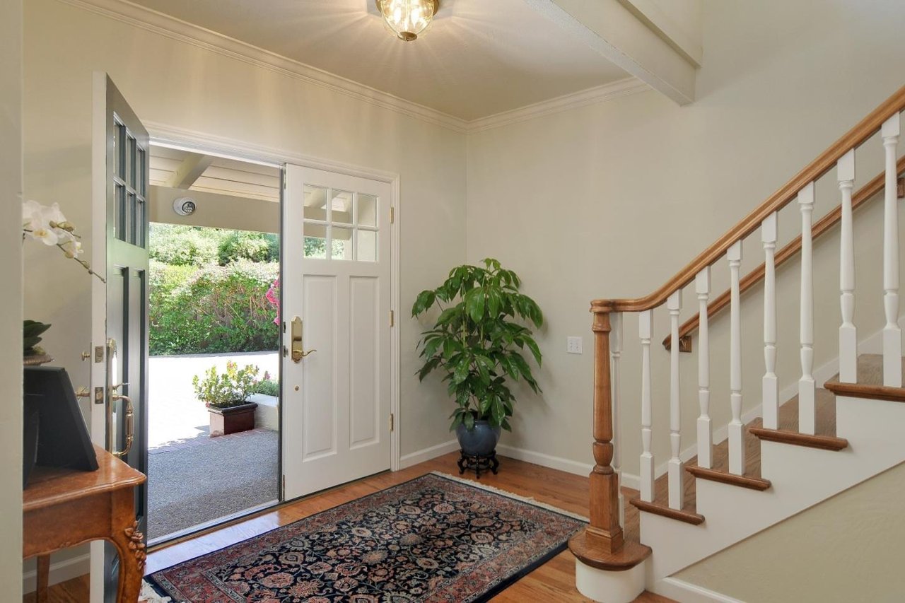 1115 Cascade Drive