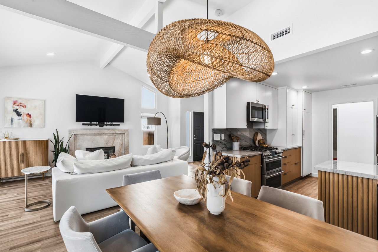 Fully Remodeled Single-Level in Encinitas