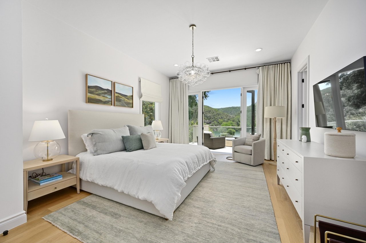 13414 Shore Vista Drive