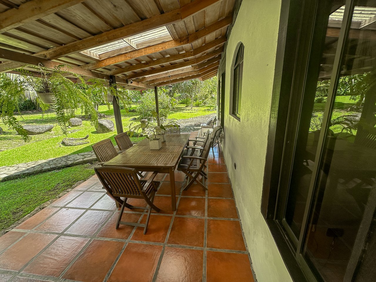 A riverfront 3-bed home on a large property In Ojochal, Costa Rica