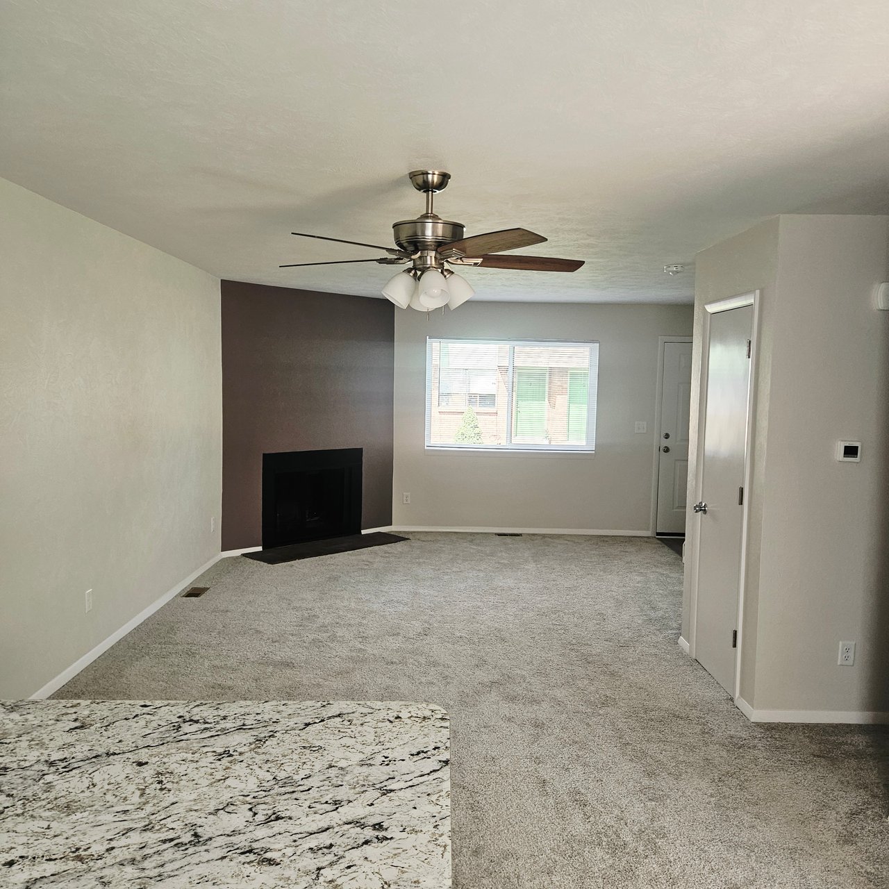 2 Bed 1.5 Bath Townhome Lakewood