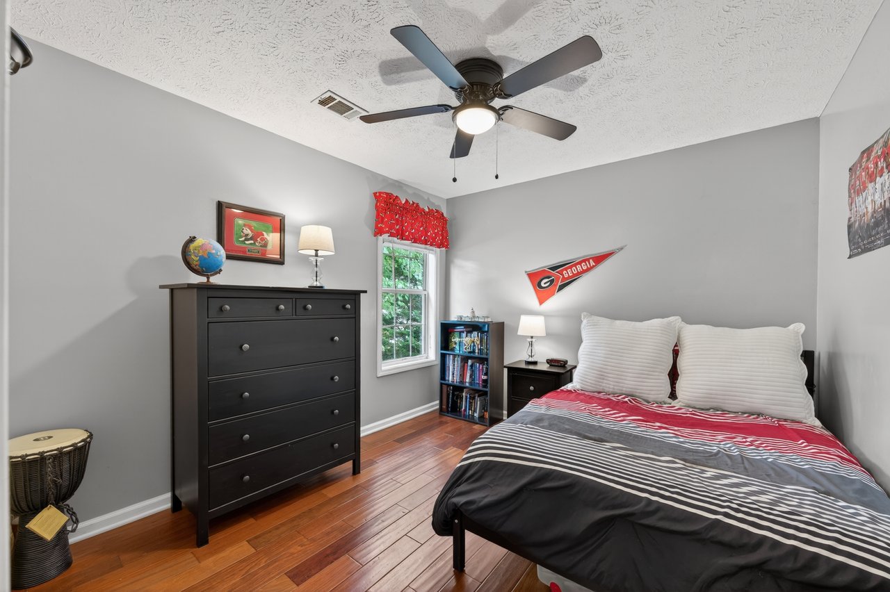 2800 Laurelwood Lane