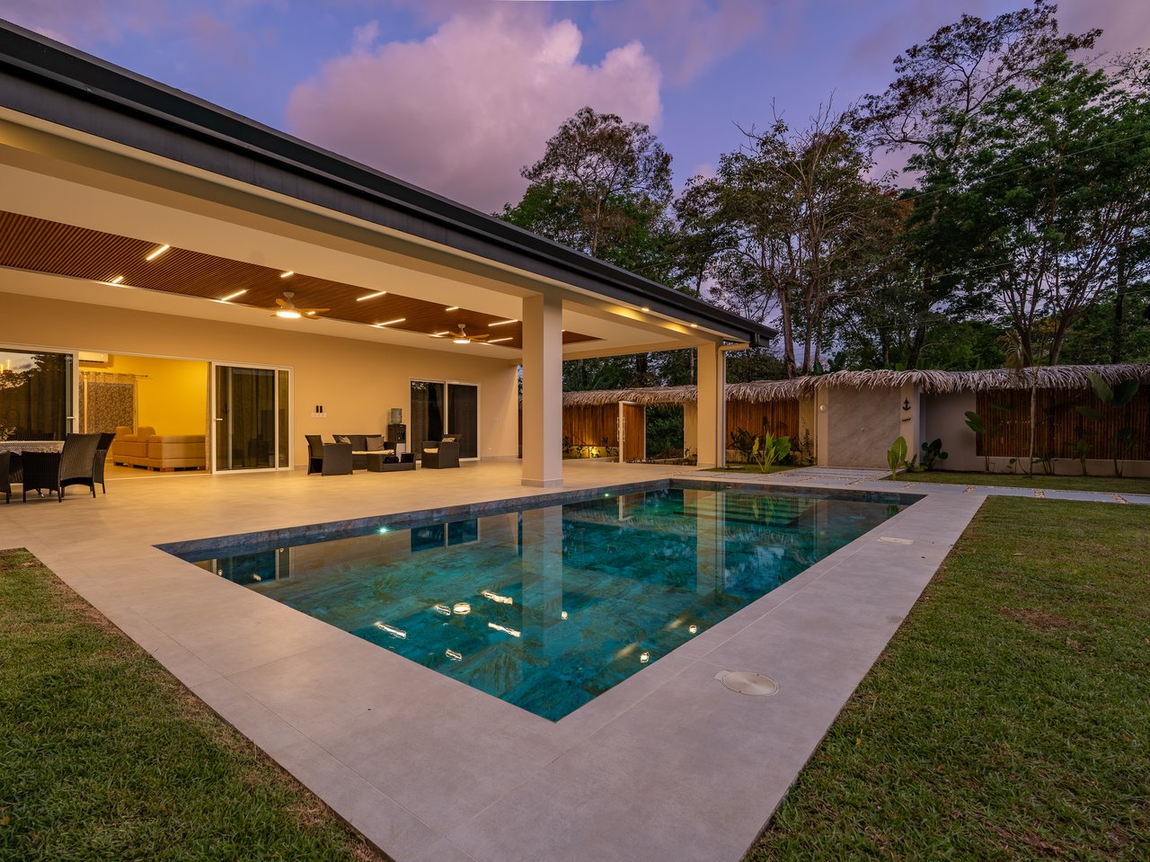 Refined Tropical Home in Uvita, Costa Rica | Walk to Beach & Parque Nacional Marino Ballena