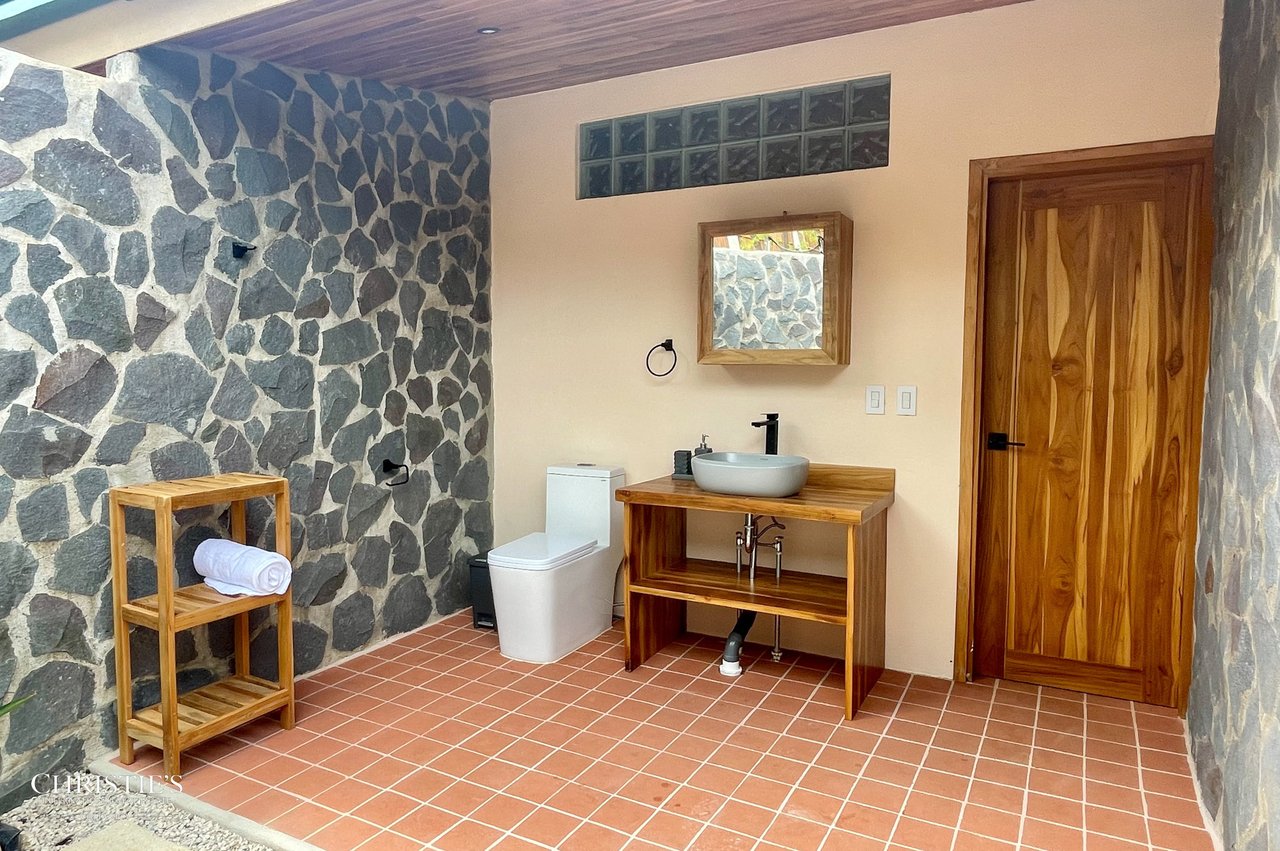 Tropical Villas Estate: A Unique Opportunity with 4 Private Villas