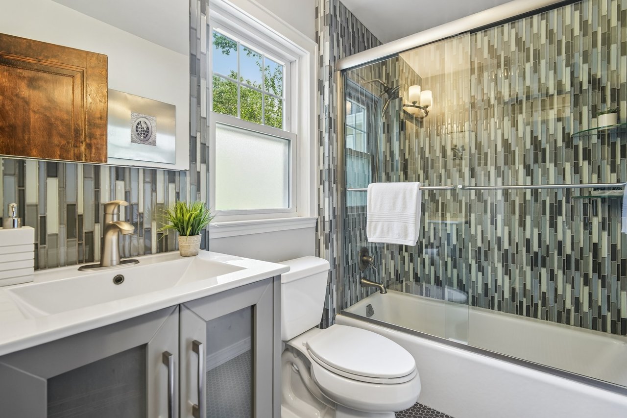 2 Kendall Avenue