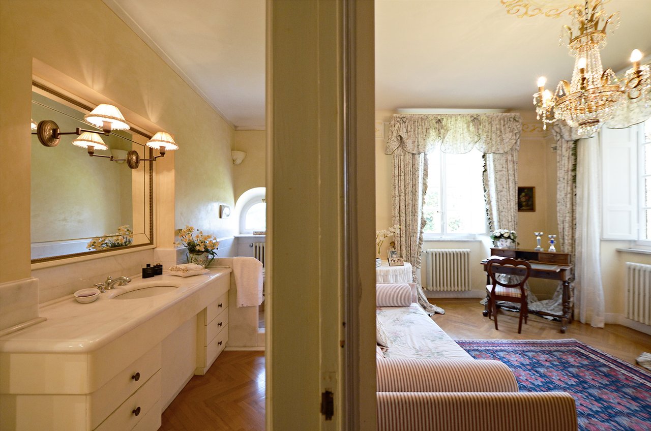 Timeless Lucca Villa with Garden and Pool