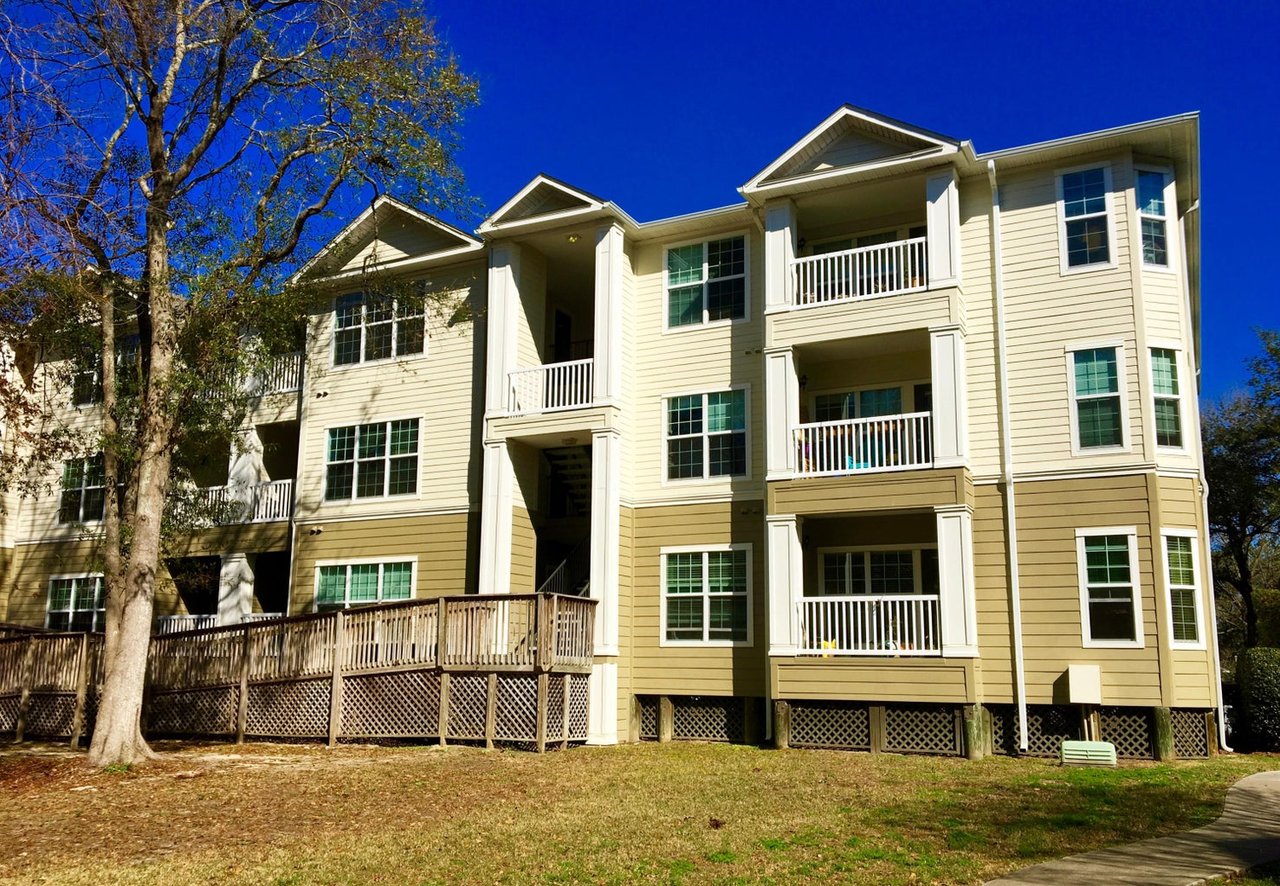 700 Daniel Ellis Drive 4208