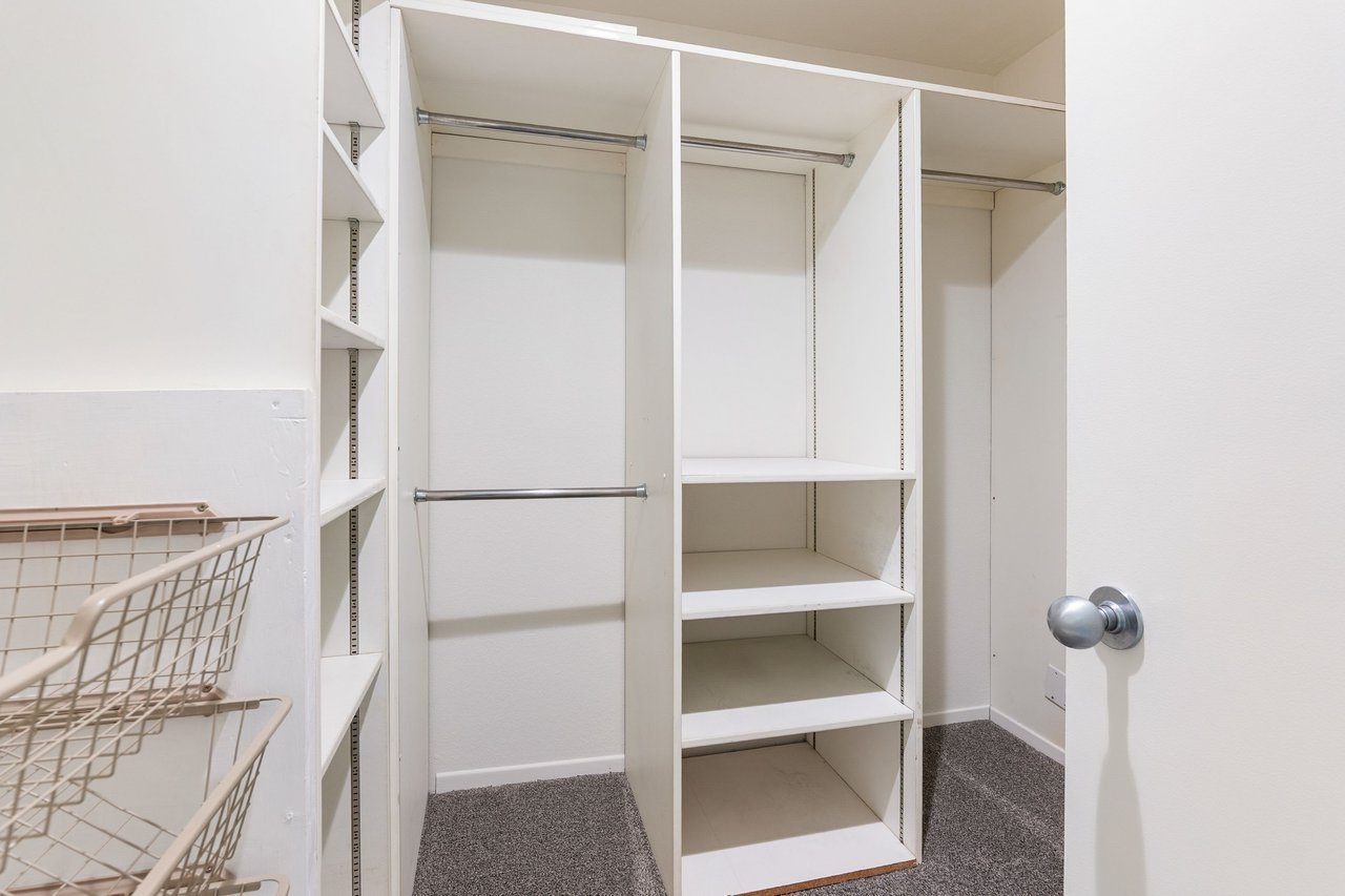 1010 California Ave #307, North of Wilshire