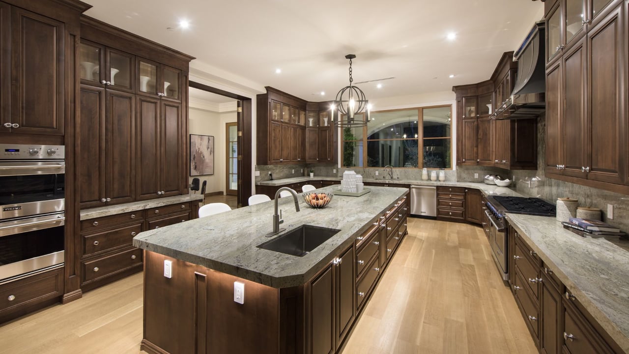 803 N Linden Dr