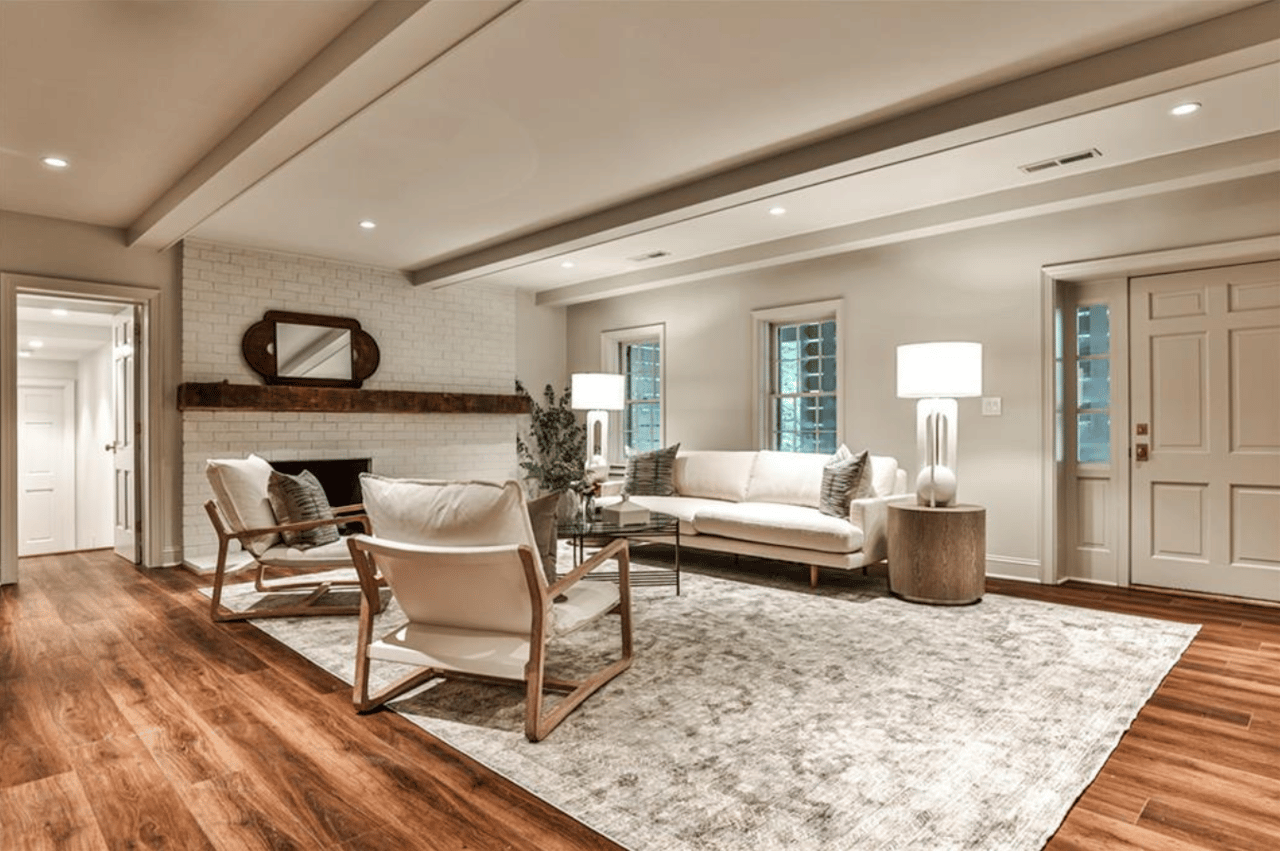 3990 Paces Ferry Road NW