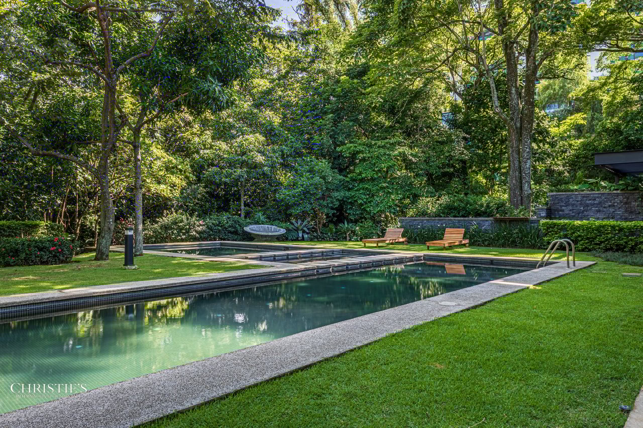 Luxurious Four-Bedroom Condo in the Hills of Escazú   
