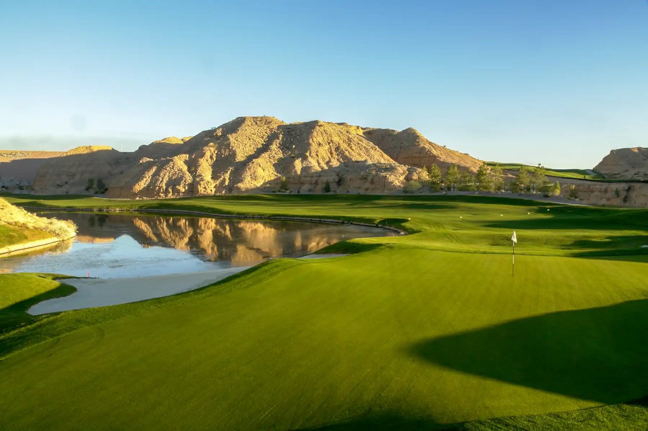 Falcon Ridge